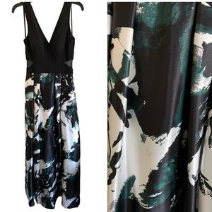 XSCAPE Illusion Waist V Neck White Green Black Abstract Print Formal Gown Prom